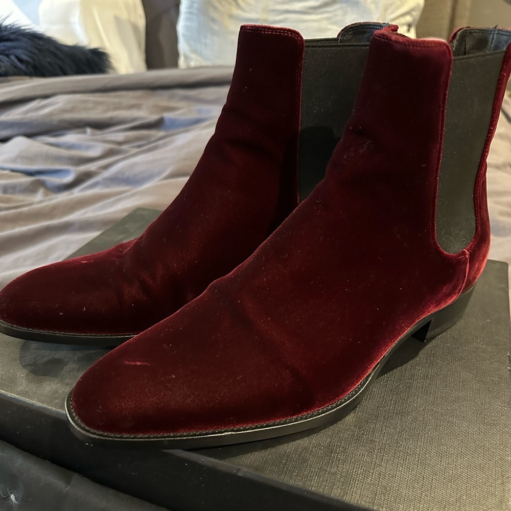Mens Saint Laurent velvet boots